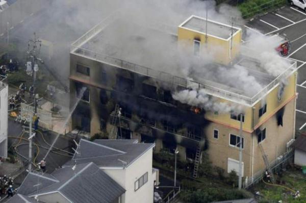 京都動畫死亡人數(shù)已達33人 安倍祝福傷者早日康復